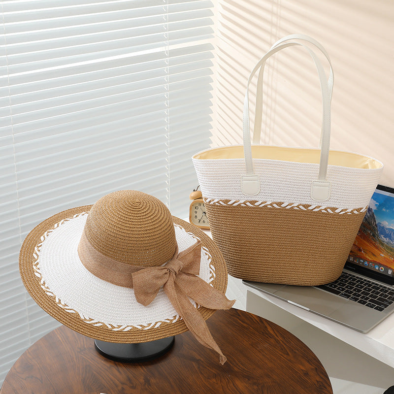 Ensemble sac et chapeau en paille