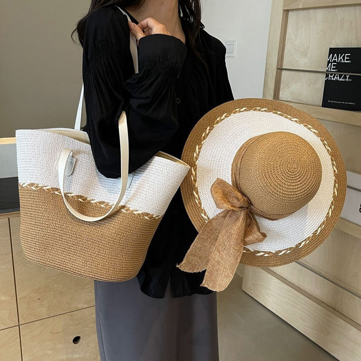 Ensemble sac et chapeau en paille