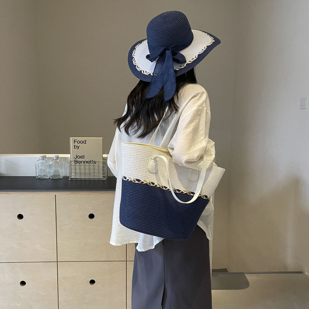 Ensemble sac et chapeau en paille