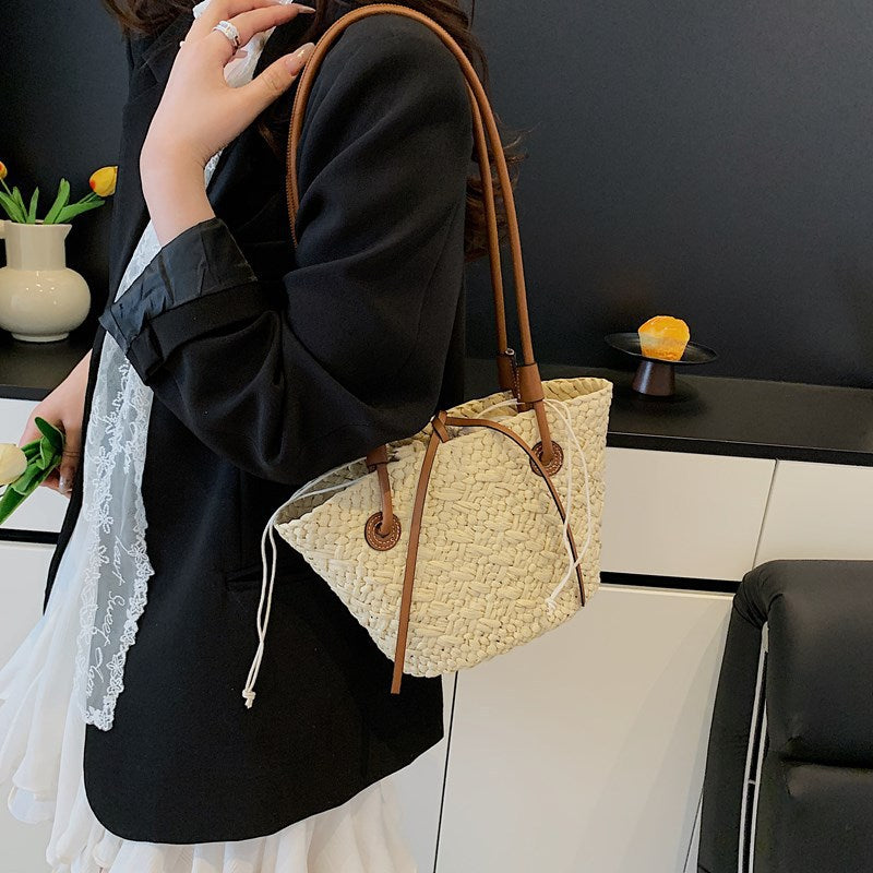 Sac en paille petit et grand